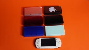 (7) Nintendo 3DS, DSi, PSP Console LOT PARTS REPAIR BROKEN AS-IS - Picture 1 of 24