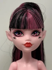Monster High G3 Glam Beauty Kit Gore-Ganizer Draculaura Nude Curvy Modepuppe - Bild 1 von 13