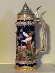 Cerveza alemana Gerz vintage de 13,5" Stein con tapa bailando - Imagen 1 de 5
