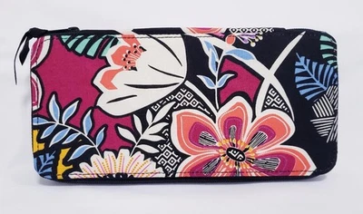 Vera Bradley Large Travel Pill Case Kauai Floral EXACT ITEM NWT - Image 1 of 4