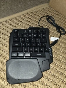 Vibe Gaming LED One Hand Keyboard - Afbeelding 1 van 7