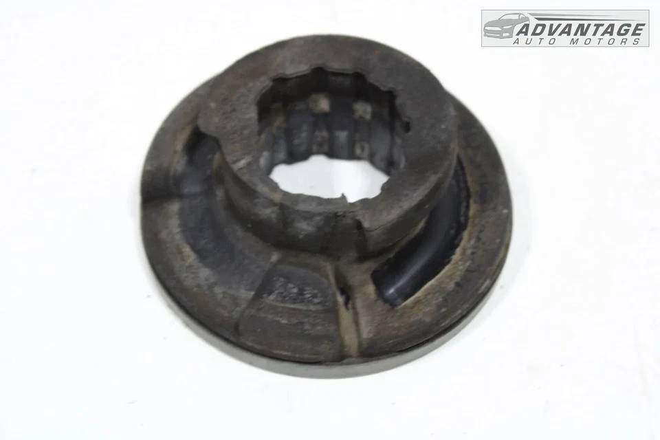 Chevrolet Malibu 2016-2024 tracción delantera suspensión trasera muelle helicoidal aislador inferior OEM Foto 1 de 4