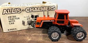 Ertl Allis-Chalmers 1983 4W-305 Tractor Diecast 1/32 Scale w/ Bad Box 4wd Duals - Picture 1 of 17