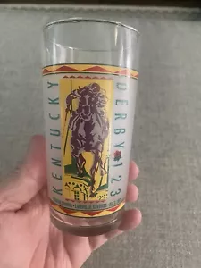 1997 VETRO JULEP UFFICIALE KENTUCKY DERBY 123 IN PERFETTE CONDIZIONI, CORSE DI CAVALLI, PIUME CHURCHILL - Foto 1 di 3