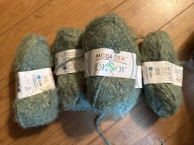 Moda Dea Dream "Leaf" #3660 50g Discontinued & HTF Yarn -- 5 Skeins - Image 1 of 4