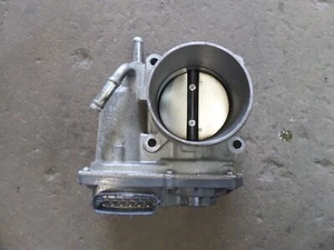 Carrocería del acelerador 2.5 16112AA38A b31a 10-14 Subaru Legacy sedán OEM 10-14 - Imagen 1 de 6