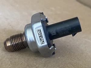 GM 12684286 Fuel Injection Rail Pressure Sensor 2020-2023 Camaro 6.2 LT1 LT4 NOS - Picture 1 of 4