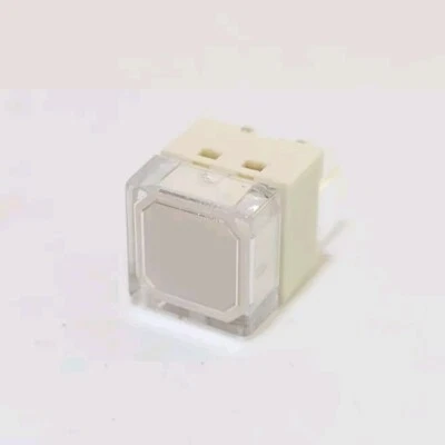 188 piezas. Omron B3W-9000-R1C Interruptores Táctiles Rojo LED Tapa Transparente Foto 1 de 3