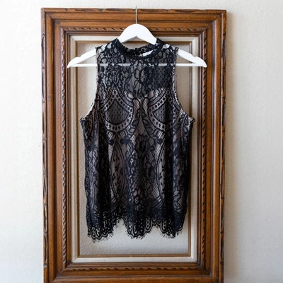 Blusa New York & Co Talla M Negra Pestañas Encaje Forrada Sin Mangas Cerradura Halter Top Foto 1 de 4