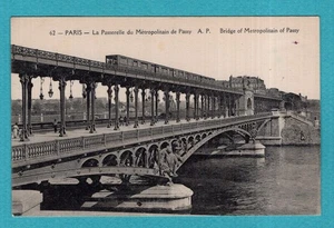 Paris : La Passerelle du Métropolitain de Passy  / CPA  Carte-Postale / - Imagen 1 de 2