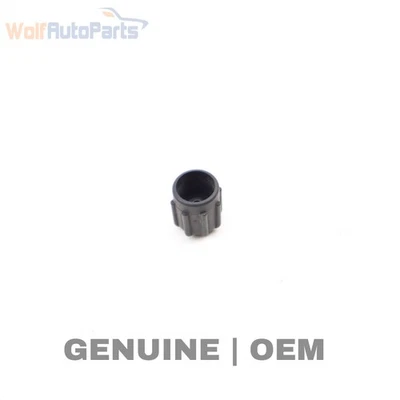 2003-2004 AUDI RS6 - AC HOSE / LINE CAP (LOW Side) 8Z0260143A - Image 1 of 4