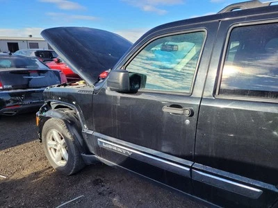 Used Front Left Door Assembly Front fits: 2008 Jeep Liberty electric Front Left - Изображение 1 из 4