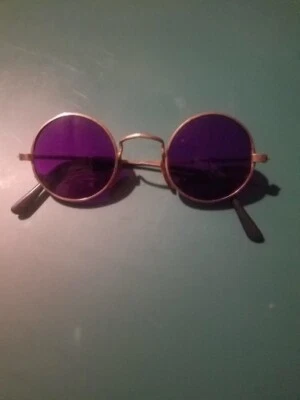 Gafas de sol clásicas circulares con lentes púrpuras Lennon Foto 1 de 2