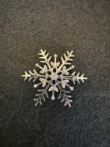 Broche prendedor invierno 925 KPJ India plata circonita cúbica copo de nieve 1,5 pulgadas - Imagen 1 de 4