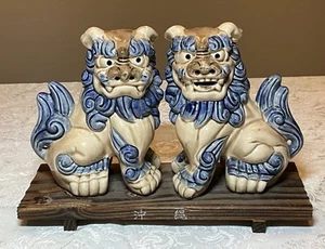 SHISA Figurine Ceramic Pottery Lion Pair On Wood Okinawa Japan 7” T - Read - Picture 1 of 9