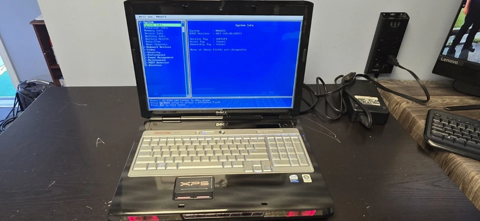 DELL XPS M1730 Vintage Gaming Laptop - Rare Find. Turns On And Works!  Charger - Image 1 of 4