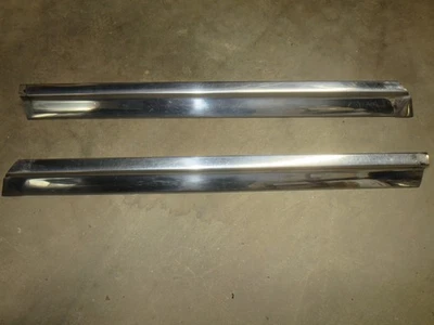 Plymouth Satellite Belvedere 1965 exterior 'A' molduras de pilar molduras Foto 1 de 2