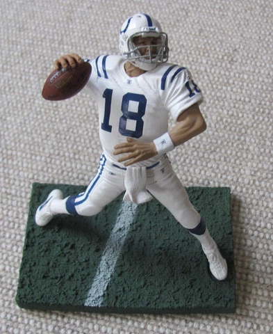Peyton Manning Indianapolis Colts McFarlane Statue Figure Loose 2004 Cover