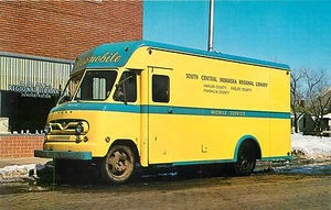 SOUTH CENTRAL NEBRASKA REGIONAL LIBRARY BOOKMOBILE VINTAGE POSTCARD VIEW - Picture 1 of 2
