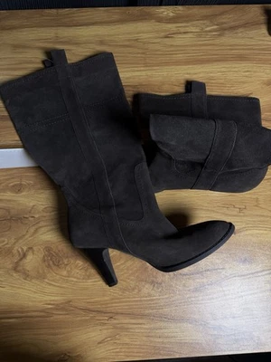 Nine & Co 棕色麂皮绒皮革懒人靴 - 9.5M 码  — 第 1/4 张图片