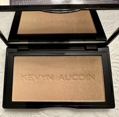 New In Box Kevyn Aucoin The Neo-Highlighter SAHARA 6.8g / 0.2 Oz - Image 1 of 3