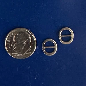 HIGH QUALITY Traditional 1:9 Scale ROUND BUCKLES for 3/16 Inch Lace SILVER-TONE - Picture 1 of 1