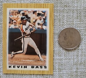 1987 Topps Baseball Major League Leaders Mini #7 Kevin Bass Houston Astros 