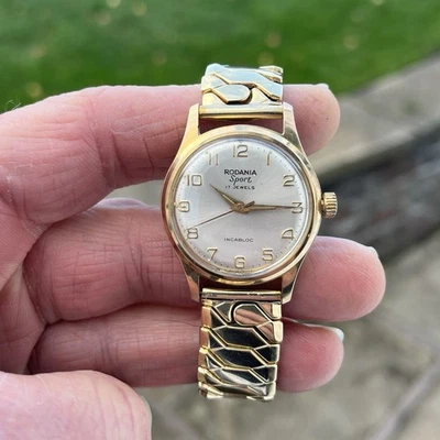 Lovely vintage 1950's Swiss made Rodania Sport 17J gilt  dial gold plated watch - Image 1 of 4