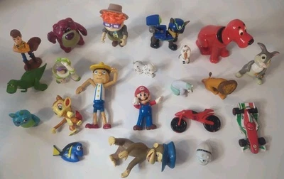 Mixed Lot of 21 Random Toys, Figures, PVC Characters, Movie & Book Themes Ect #1 - Image 1 of 4