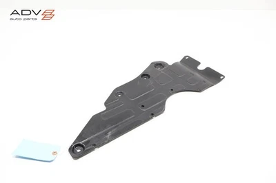 MOTOR CHEVROLET TRAX 2024-25 LADO DERECHO DEL PASAJERO DEBAJO DE LA CARROCERÍA PROTECTOR CONTRA SALPICADURAS OEM Foto 1 de 4