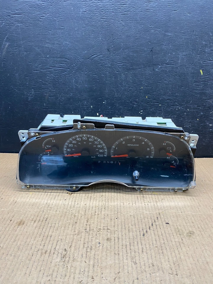 2000 2001 2002 Ford Expedition Speedometer Instrument Gauge Cluster M4544 PS - Image 1 of 4