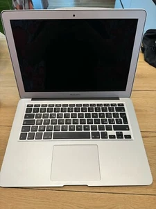 APPLE MACBOOK AIR 13,3" INTEL CORE i5 4GB RAM 128GB A1466 MD760T/A + MS OFFICE!! - Bild 1 von 7