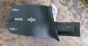 Ford Focus LV 4/09-7/11 Steering Wheel Volume Mode Switch - Picture 1 of 3