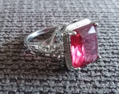 Ring mit  Granat    Gr. 57  Silberfarben - Bild 1 von 4