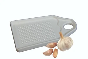 New Avanti White Porcelain Ginger Garlic Grater - Picture 1 of 2