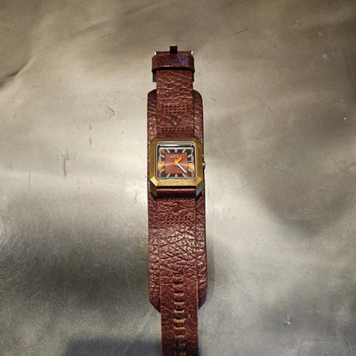 Reloj Nixon Vector Correa de Cuero Marrón Para Hombre Surf Analógico Correr Foto 1 de 4