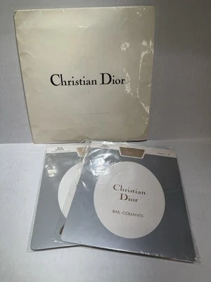 Juego de Pantimedias Christian Dior Vintage Nuevo de Lote Antiguo con Sobre Original Talla 9 NUEVO Foto 1 de 4