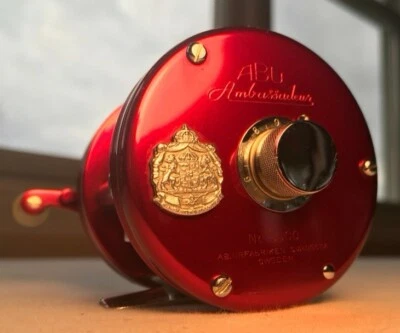 Rare ABU Ambassador 5000 Excellent Condition, Red - Image 1 of 4