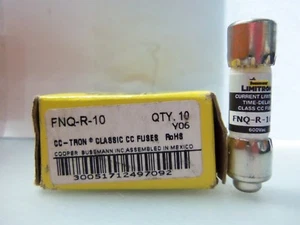 Nuovo Lotto Bussmann FNQ-R-10 Amp Fusibili Classe CC 600 Volt NUOVO LOOK NUOVO CON SCATOLA - Foto 1 di 3