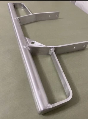 Barra de agarre trasera Polaris Scrambler 500/250 Trailblazer, Foto 1 de 3