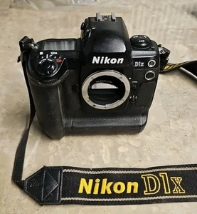Nikon D1X 5.3MP Digital SLR Camera Body Only AS-IS Turns On Untested With Lens - Picture 1 of 12