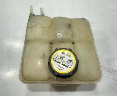 Mazda 3 2007 depósito de tanque de refrigerante P/N 3M5H-8100-Ad pieza usada original OEM Foto 1 de 4