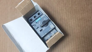 NEW Siemens 3RV2011-4AA10 Circuit Breaker Motor Protection - Picture 1 of 3