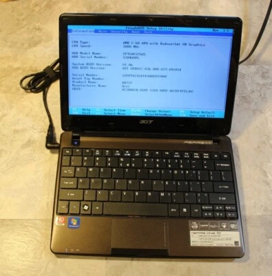 Acer Aspire One P1VE6 Laptop For Parts Posted Bios Hard Drive Wiped 722-0818 - Image 1 of 4