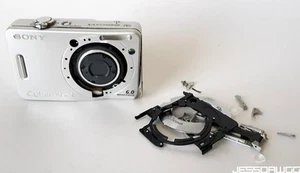BROKEN PARTS NOT WORKING Sony Cyber-Shot digital camera DSC-W50 6.0MP - Picture 1 of 14