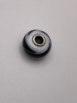 TROLLBEADS Armadillo Negro Retirado 925S Plata LAA Cristal Dije Foto 1 de 4