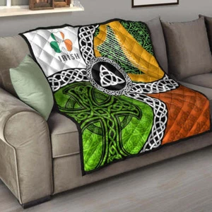 Ireland Legend Premium Quilt - Ireland With Circle Celtics Knot - Picture 1 of 16