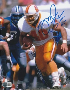 MIKE ALSTOTT TAMPA BAY BUCCANEERS BECKETT AUTHENTICATED ACTION SIGNED 8x10 - Picture 1 of 1