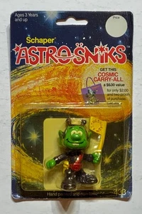 BANNER Scraper ASTRO SKINS on CARD 1983 Smurf like JERRY EISENBERG #LF J5,410 - Imagen 1 de 2