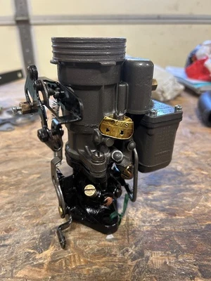 Carburador Carter WO reconstruido Willys Americar 1941-1942 Foto 1 de 3